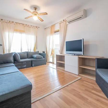 Tarracohomes, With Terrace In *